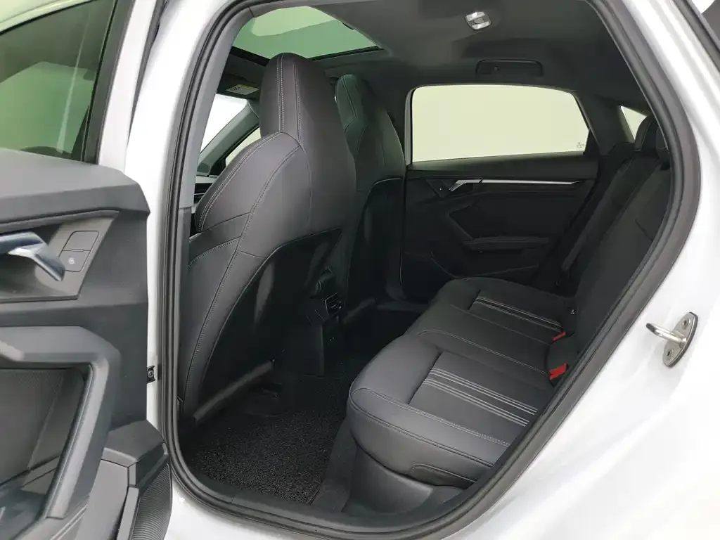 Audi A3 2022 из CN, фото 8