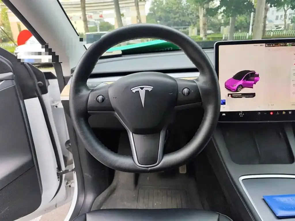 Tesla Model Y — фото 3