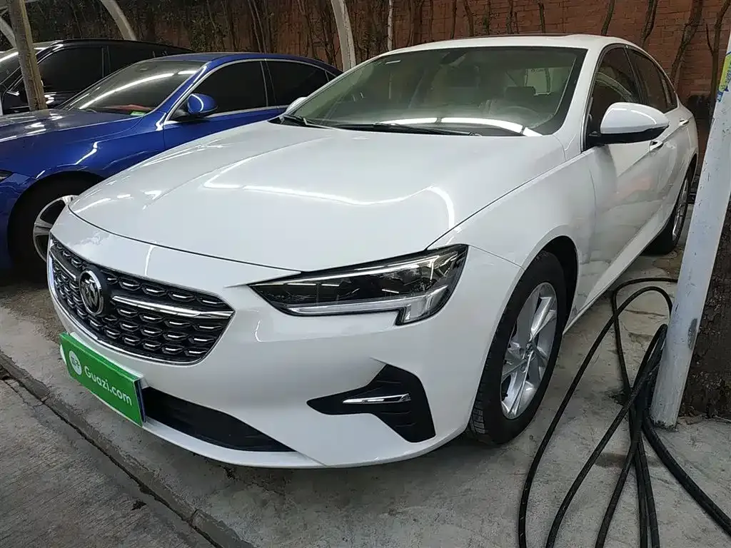 Buick Regal — фото 1