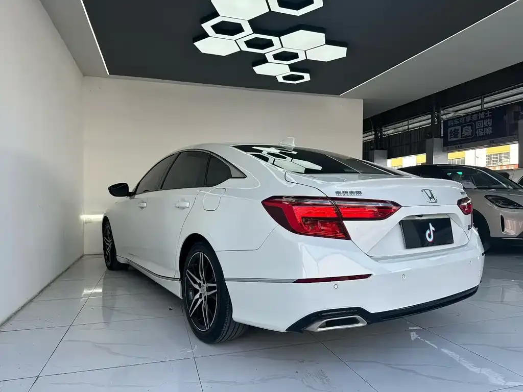 Honda Inspire 2021 из CN, фото 4
