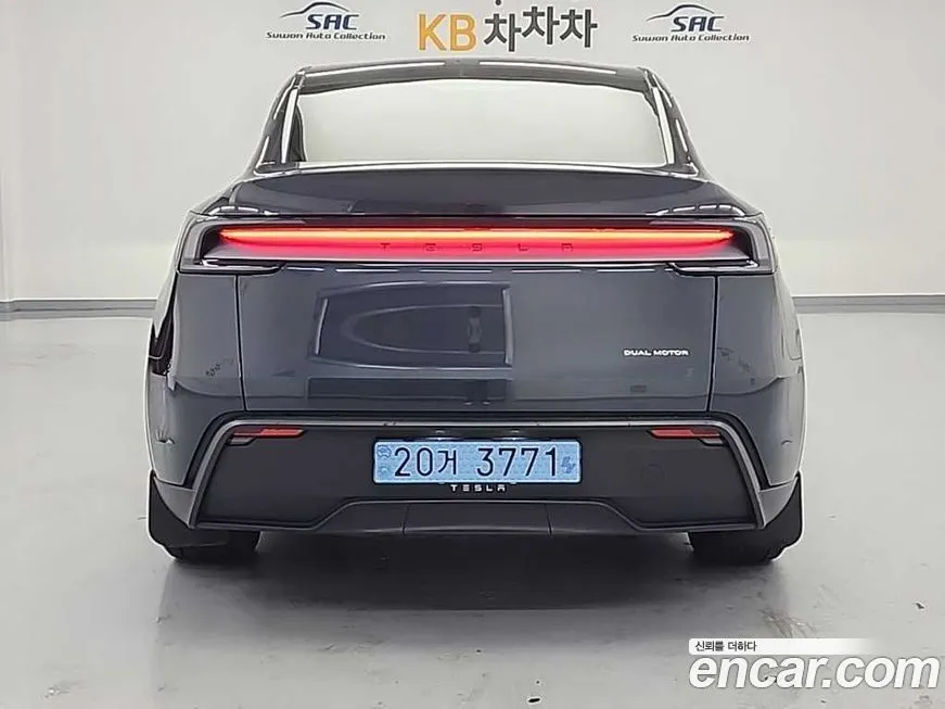 Tesla Model Y 2025 из KR, фото 3