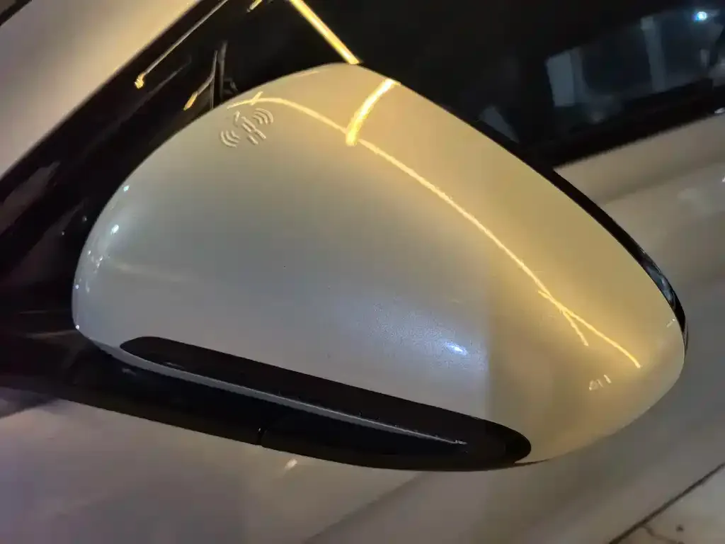BYD Seal — фото 2