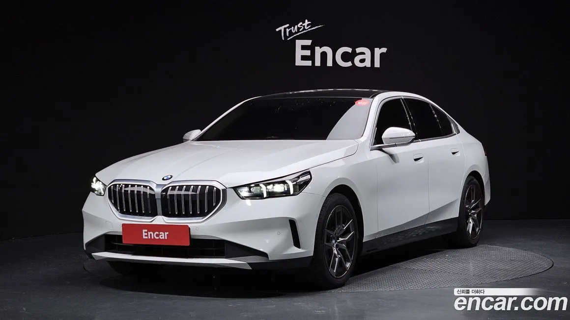 BMW 5-Series 2024 из KR, фото 1