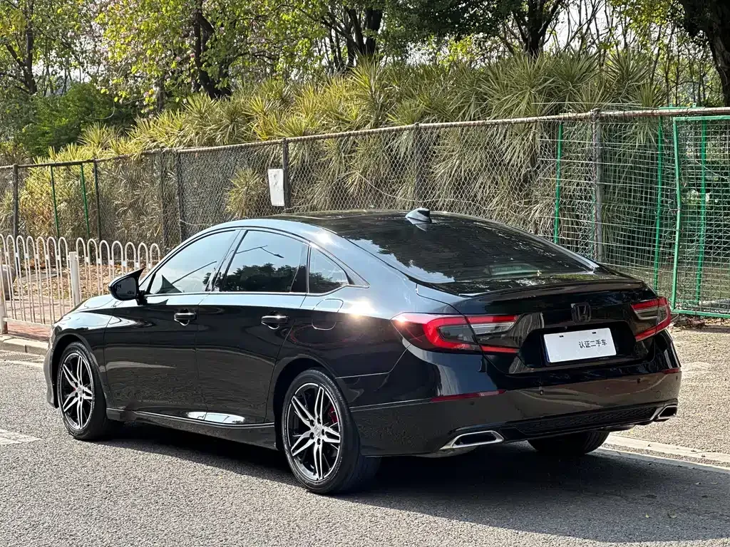 Honda Accord 2022 из CN, фото 10