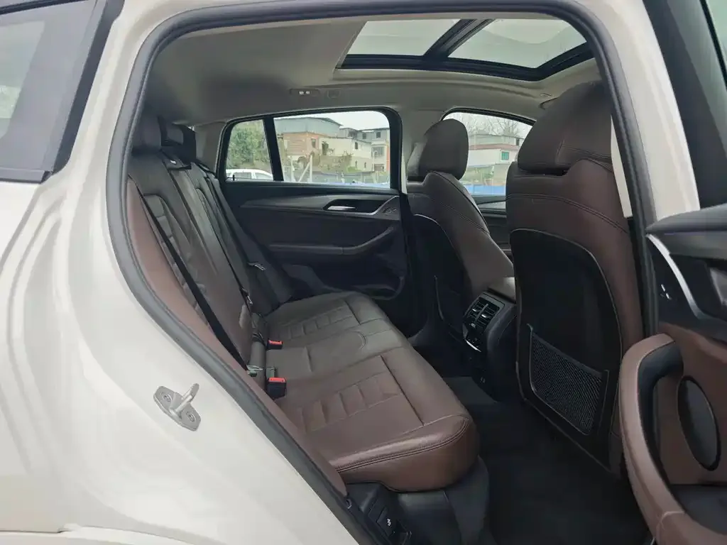 BMW X4 2021 из CN, фото 2