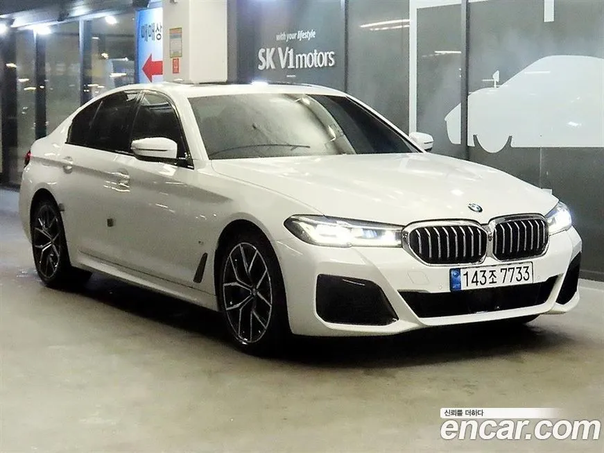 BMW 5-Series — фото 1
