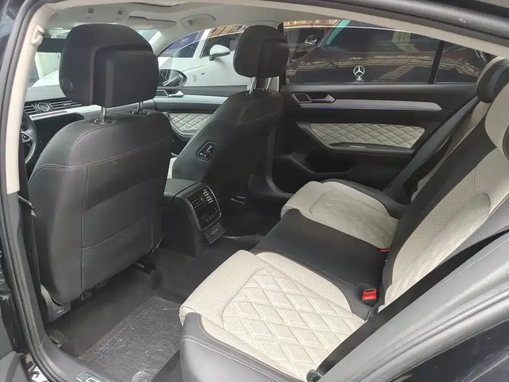 Volkswagen Magotan 2023 из CN, фото 5