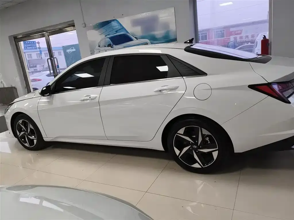 Hyundai Elantra 2022 из CN, фото 7