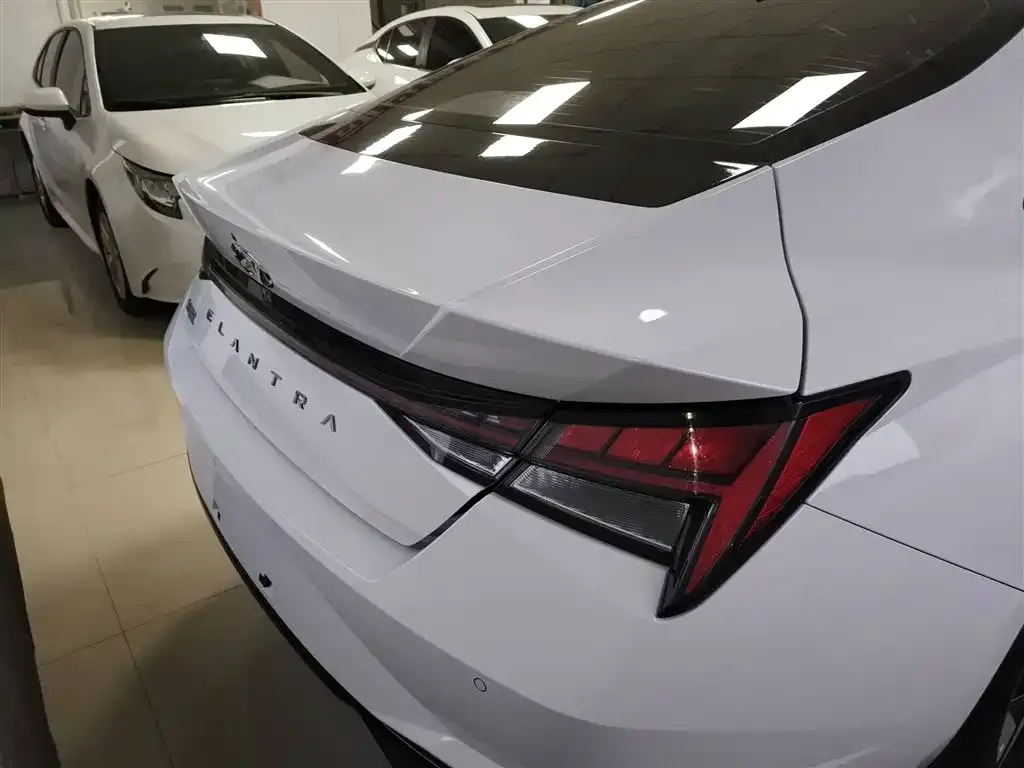 Hyundai Elantra 2022 из CN, фото 3