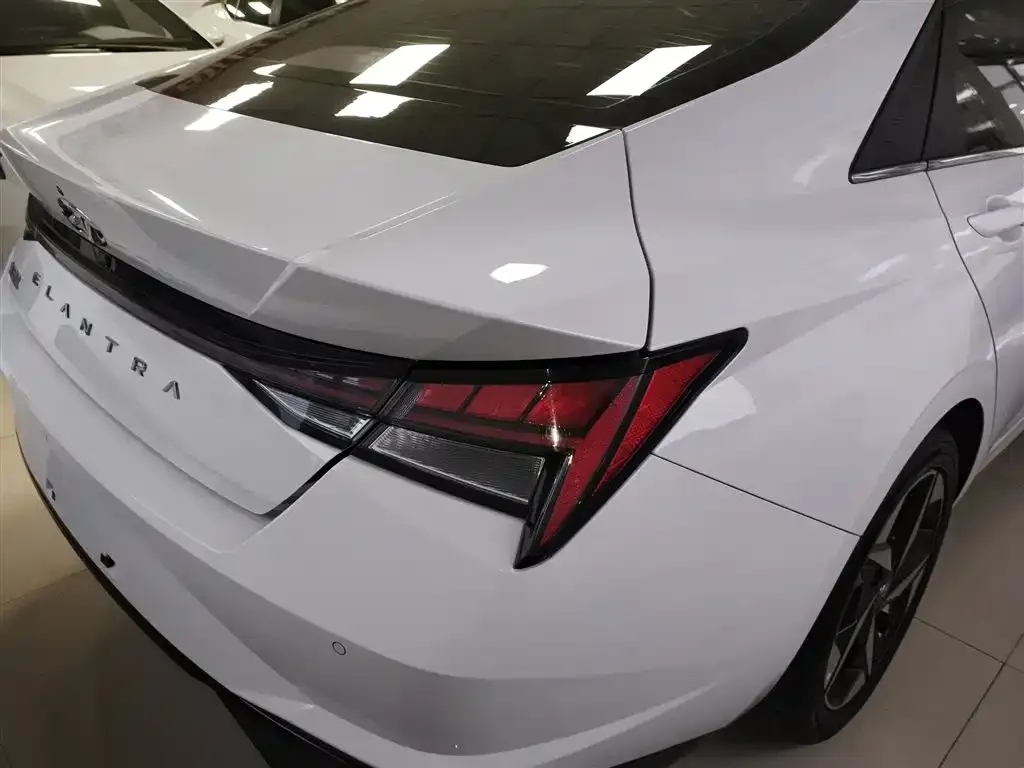Hyundai Elantra 2022 из CN, фото 2