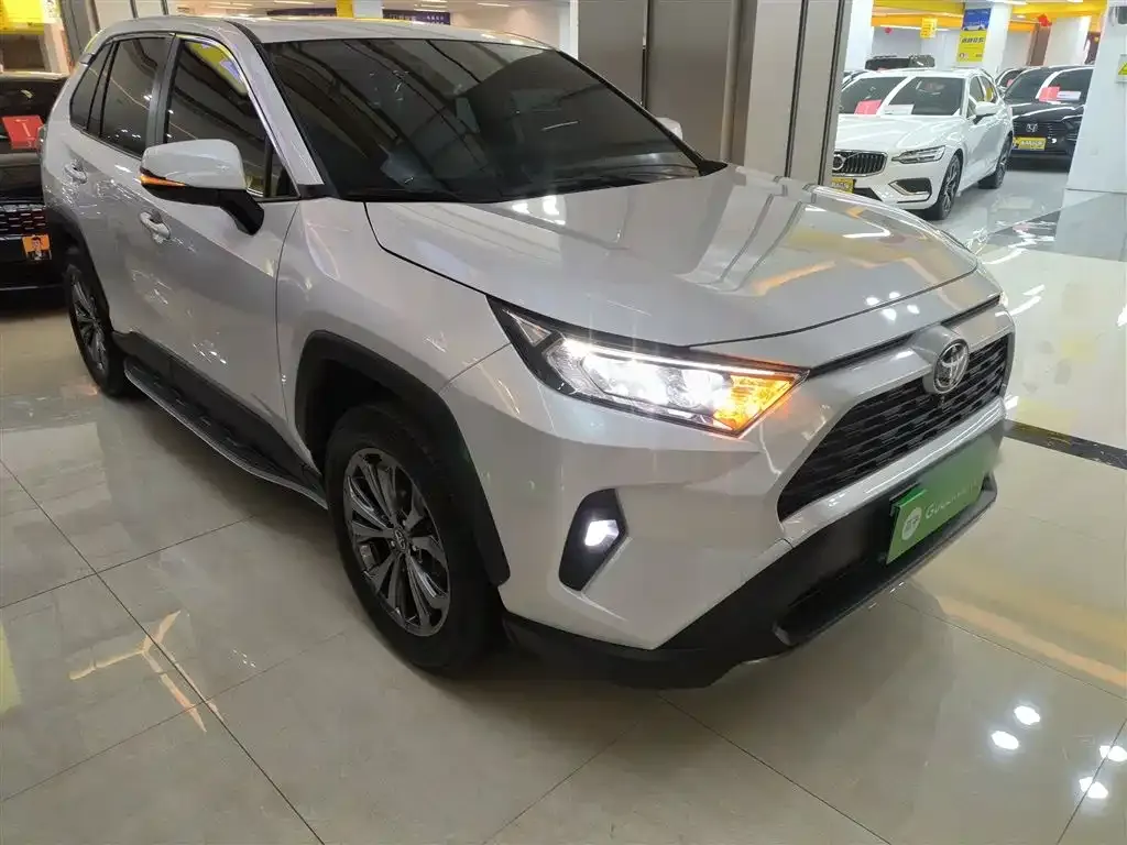 Toyota RAV4 2024 из CN, фото 4