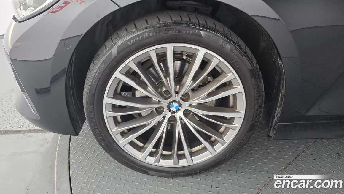 BMW 3-Series 2021 из KR, фото 9