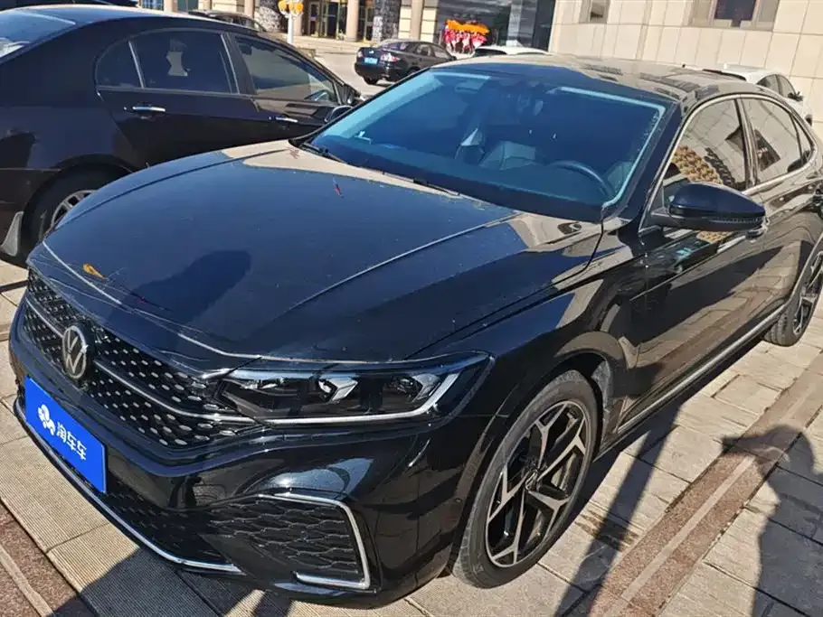 Volkswagen Passat 2025 из CN, фото 1