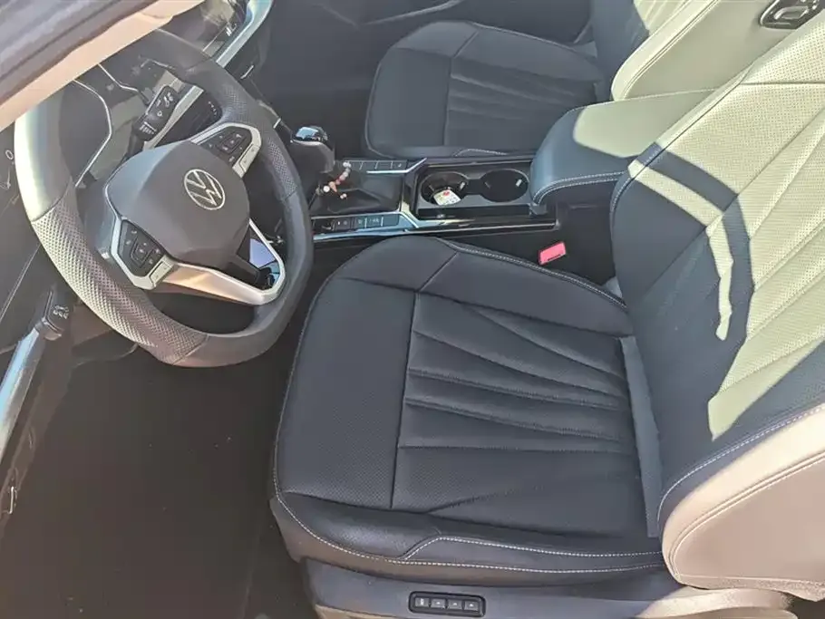 Volkswagen Passat 2025 из CN, фото 3