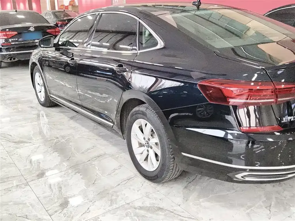 Volkswagen Passat — фото 3