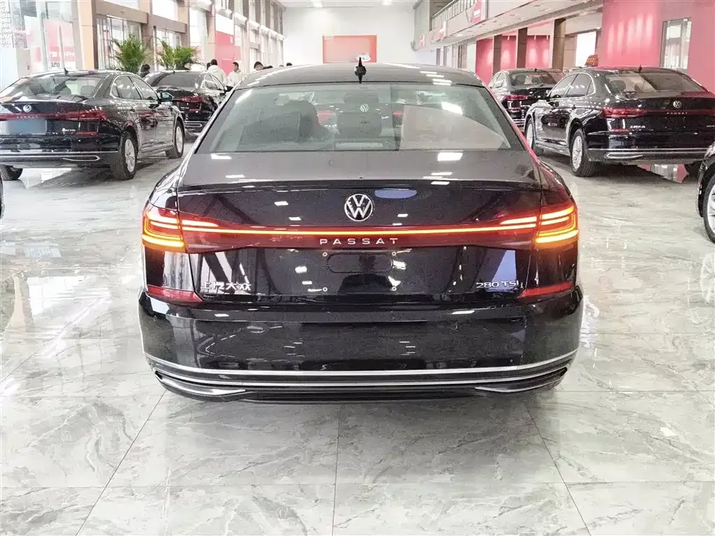 Volkswagen Passat — фото 4