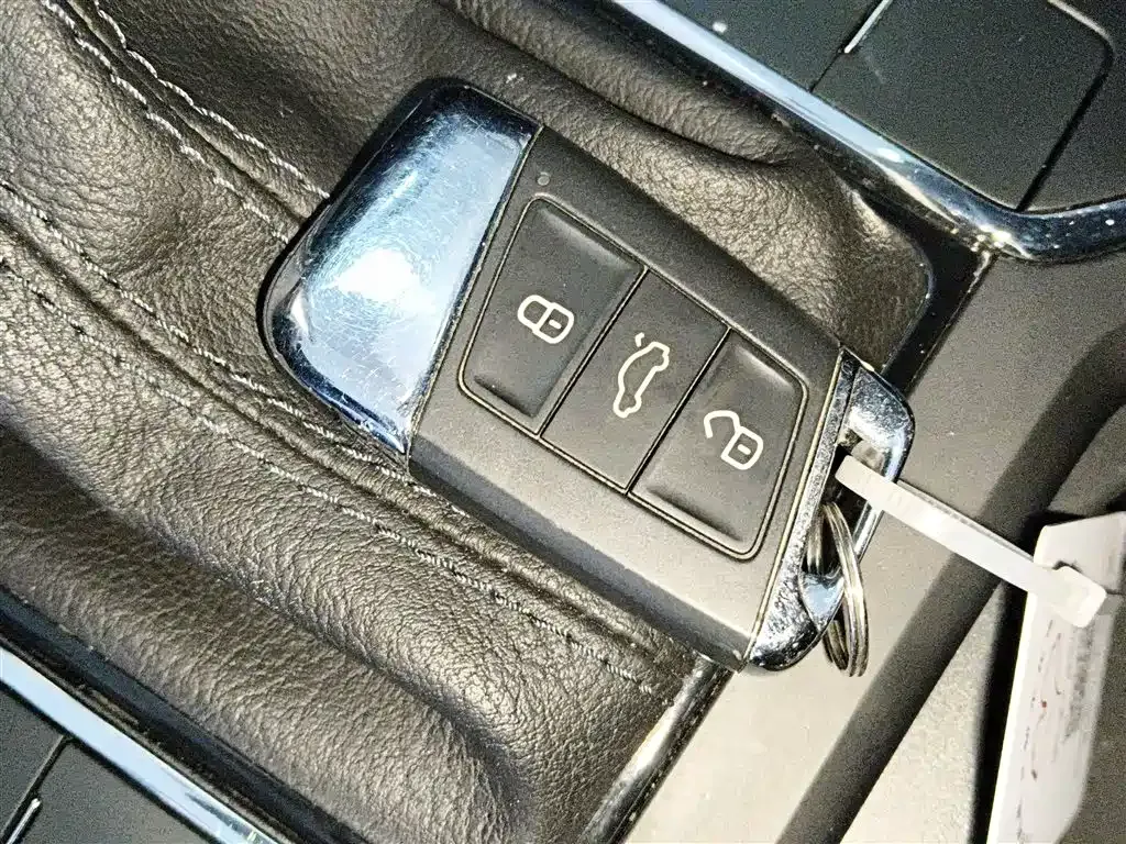 Volkswagen Passat — фото 7