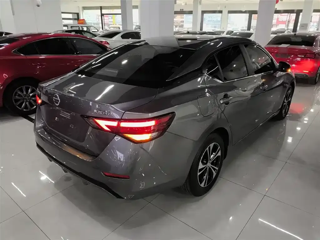 Nissan Sylphy 2022 из CN, фото 2