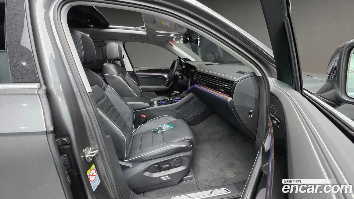 Volkswagen Touareg 2024 из KR, фото 3