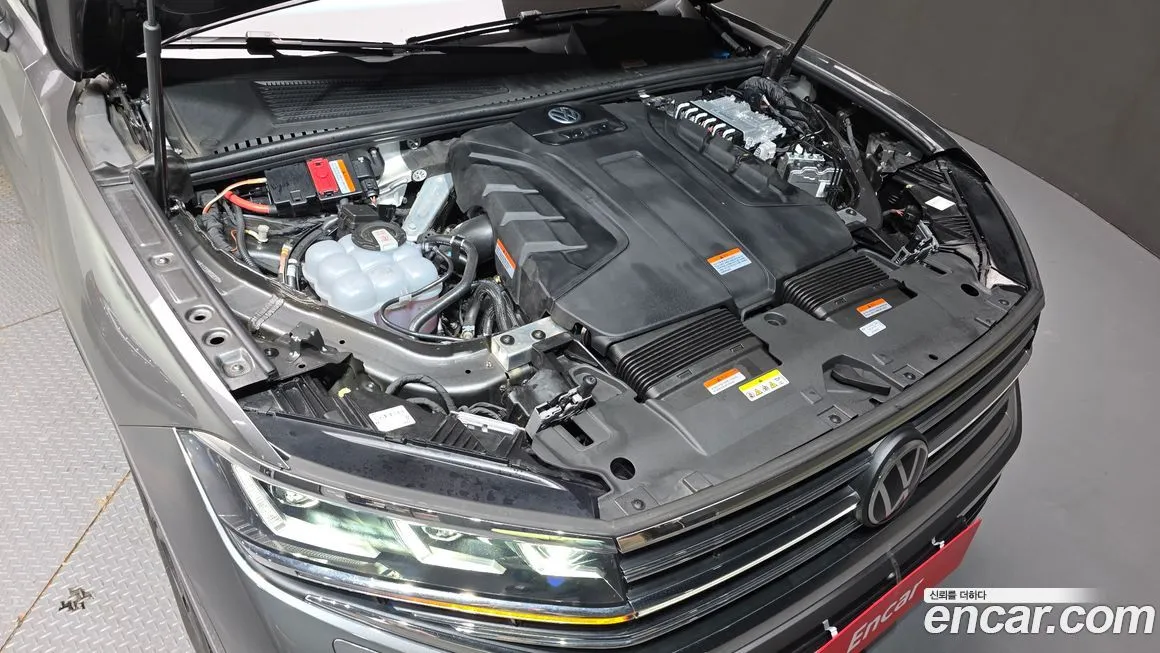 Volkswagen Touareg 2024 из KR, фото 10