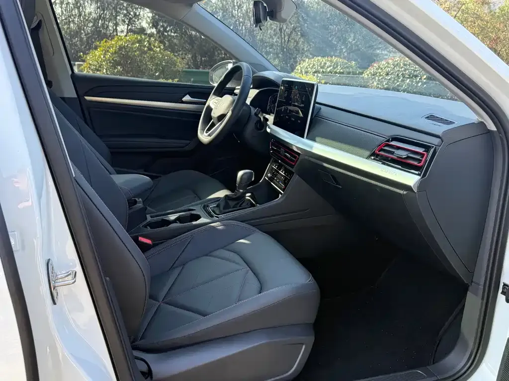Volkswagen Lavida 2024 из CN, фото 9