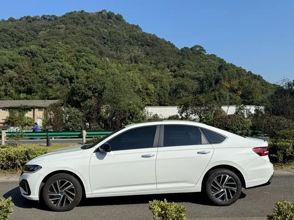 Volkswagen Lavida 2024 из CN, фото 10