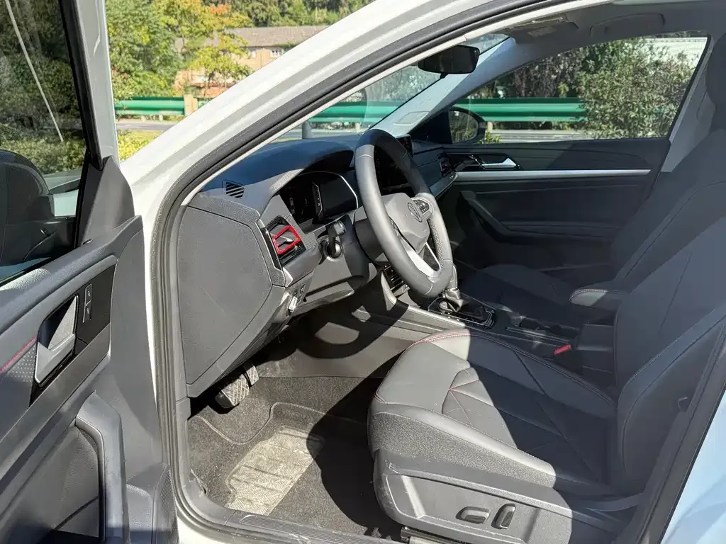 Volkswagen Lavida 2024 из CN, фото 8