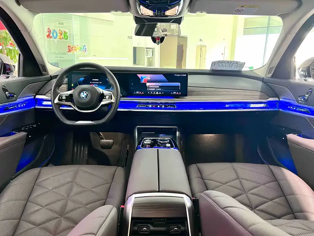 BMW i7 2024 из CN, фото 7
