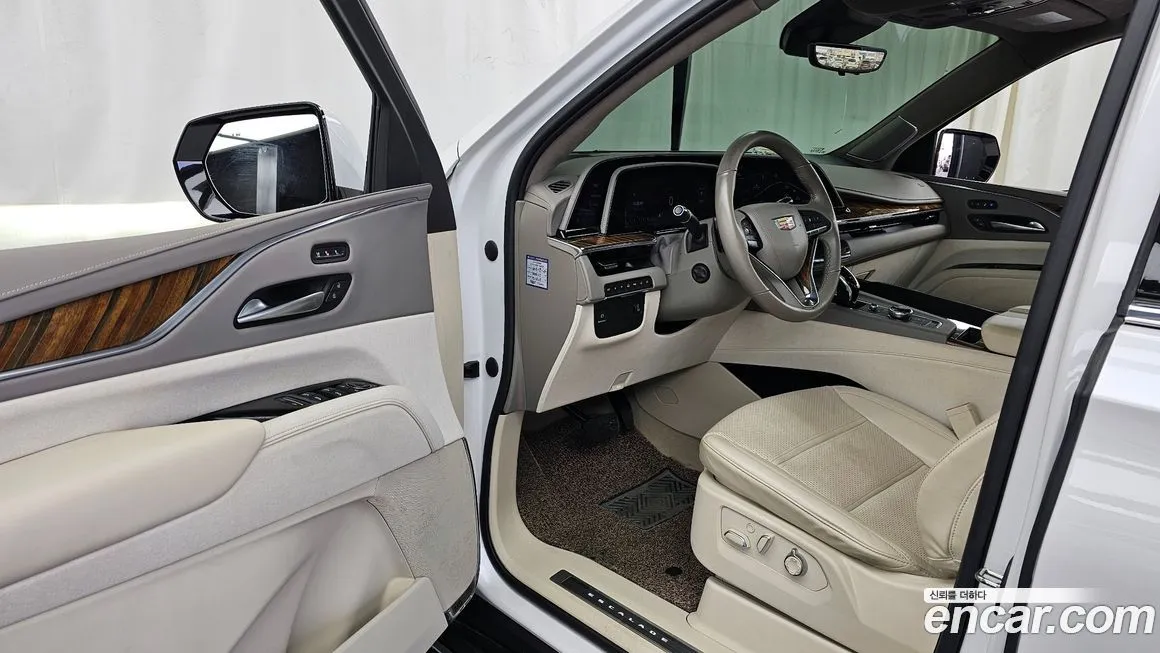 Cadillac Escalade 2023 из KR, фото 3