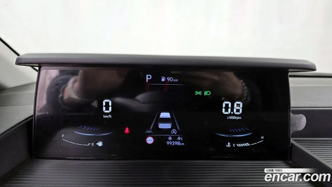 Hyundai Staria — фото 2