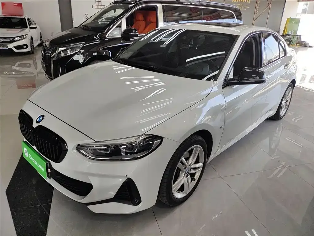 BMW 1 Series — фото 1