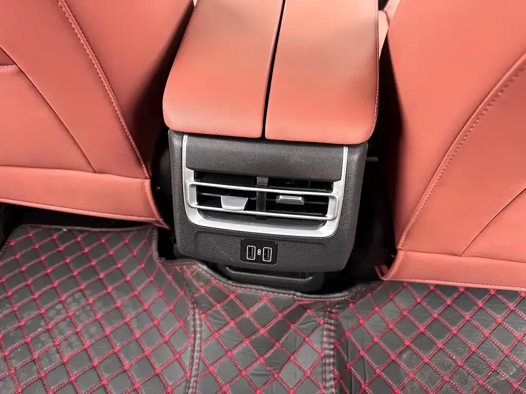 Changan CS75PLUS 2023 из CN, фото 2