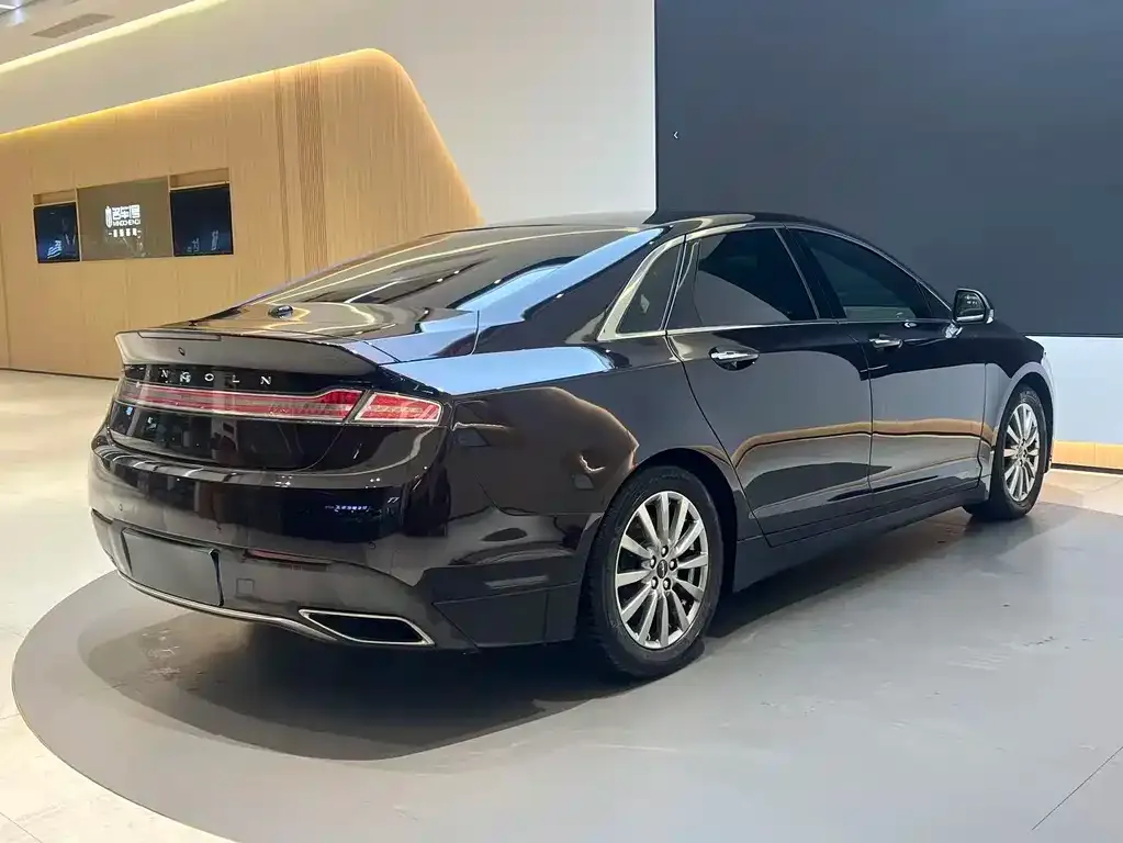 Lincoln MKZ 2021 из CN, фото 2