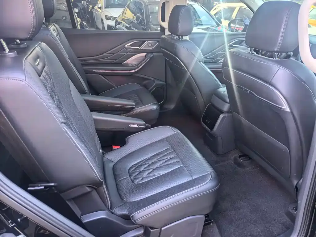 Hongqi HS7 2024 из CN, фото 4