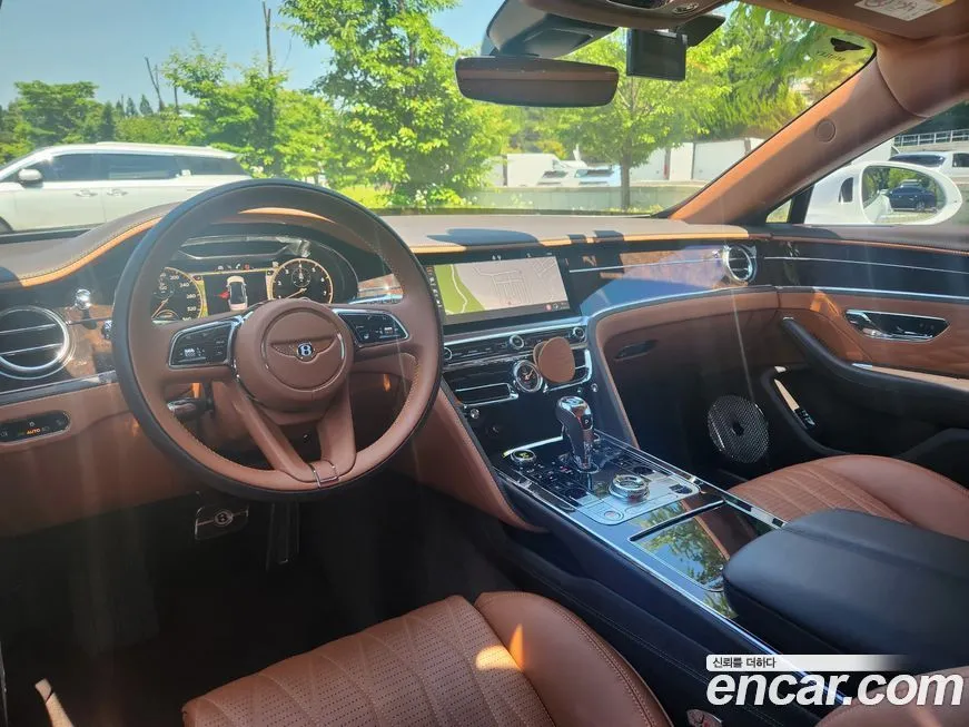 Bentley Flying Spur 2021 из KR, фото 9