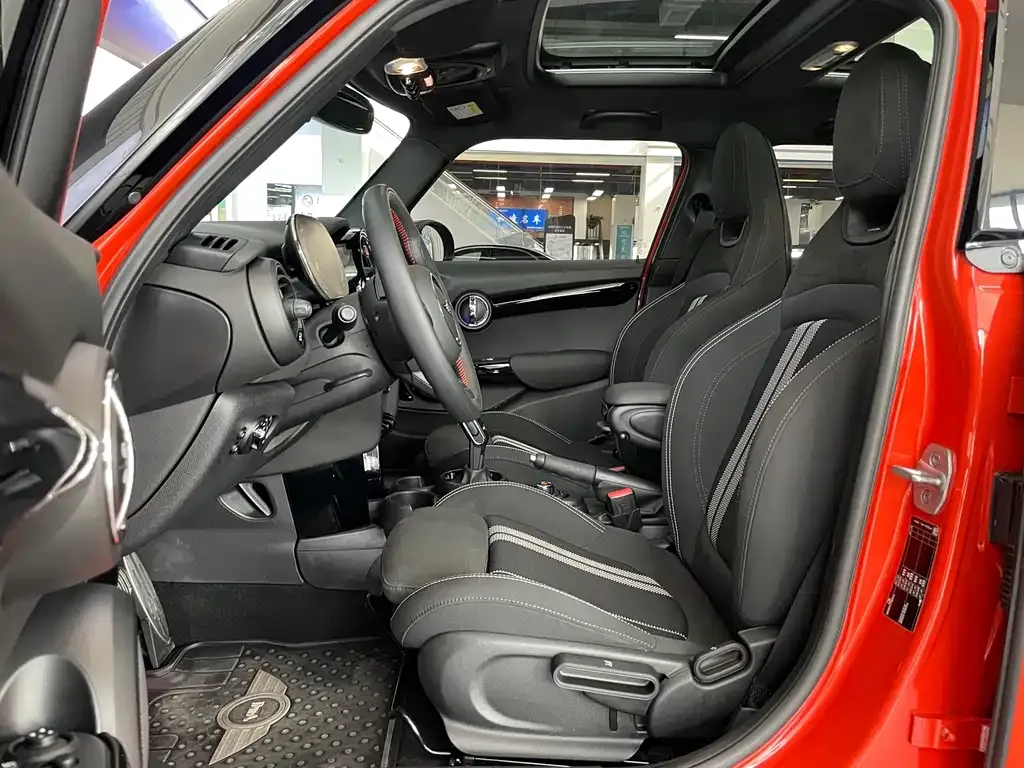 MINI Cooper (3-door) 2021 из CN, фото 10