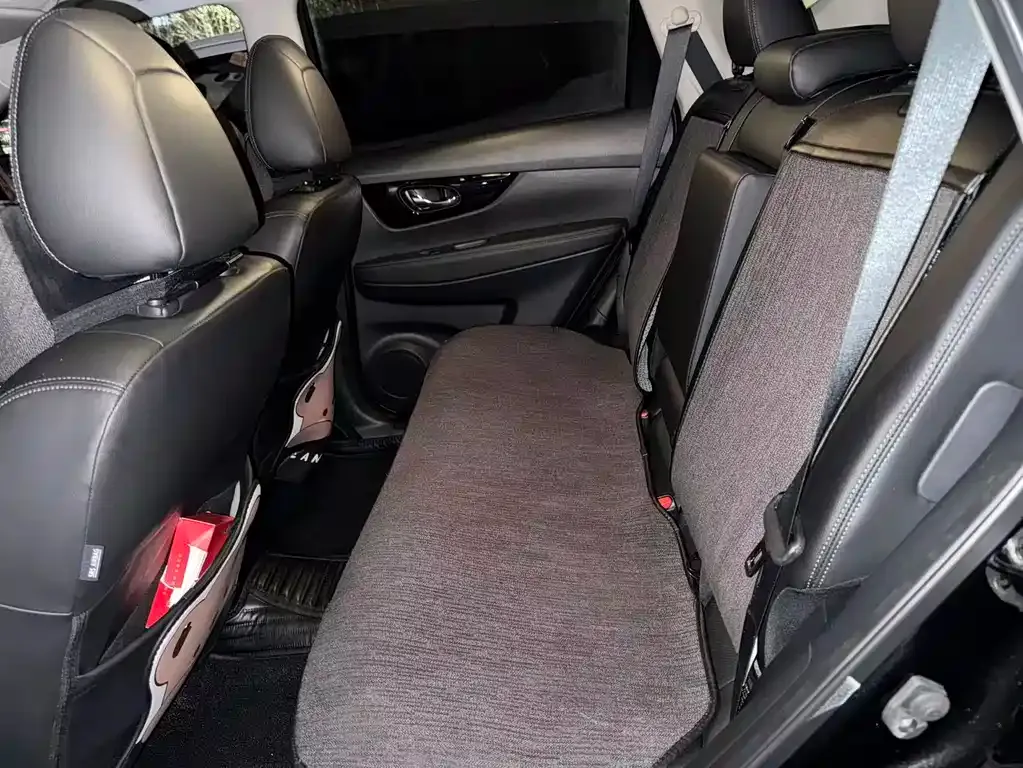 Nissan X-Trail 2023 из CN, фото 3