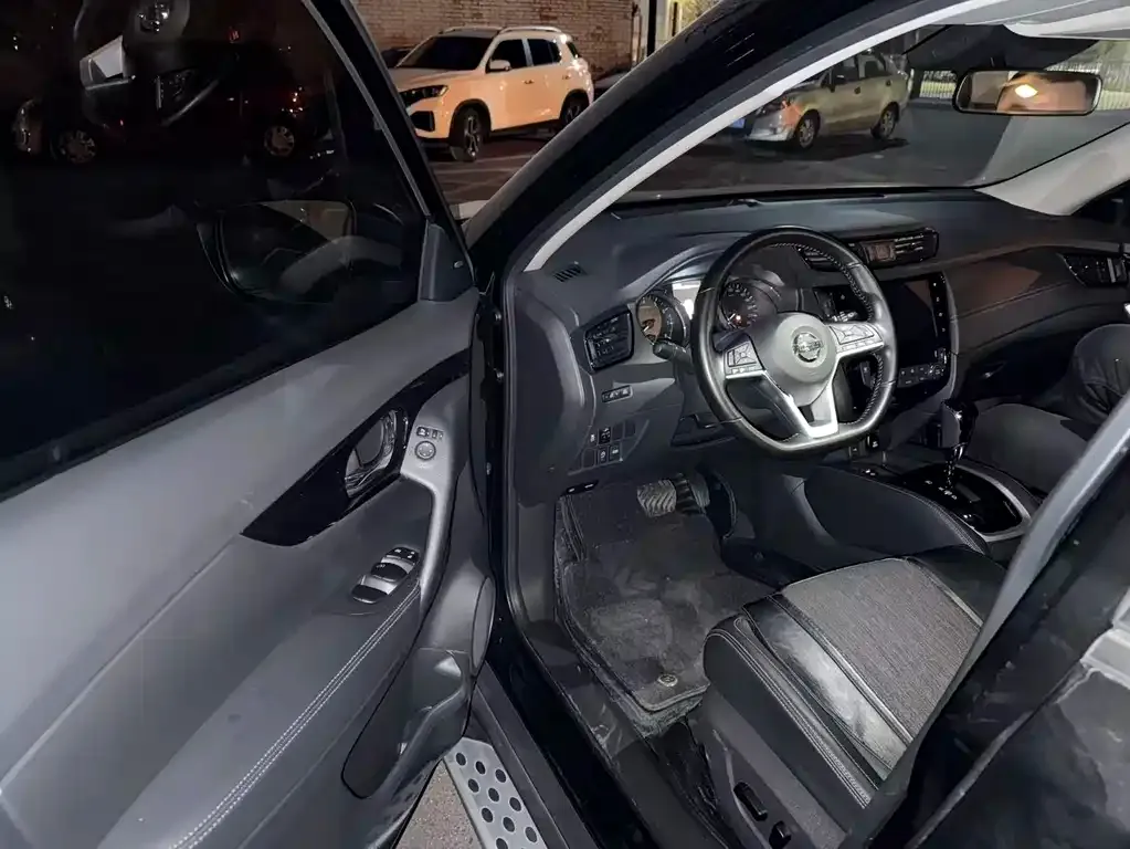 Nissan X-Trail 2023 из CN, фото 9