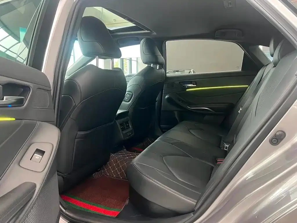 Toyota Avalon 2021 из CN, фото 2