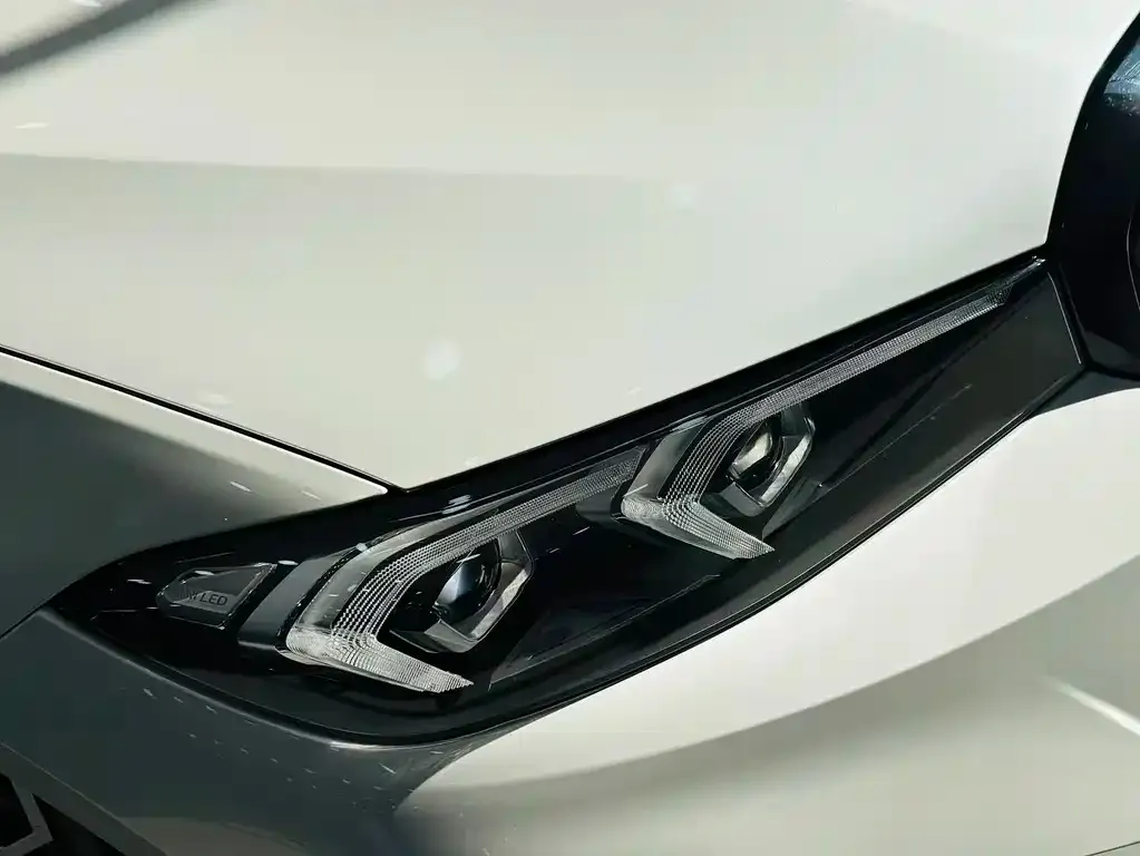 BMW i3 2024 из CN, фото 4