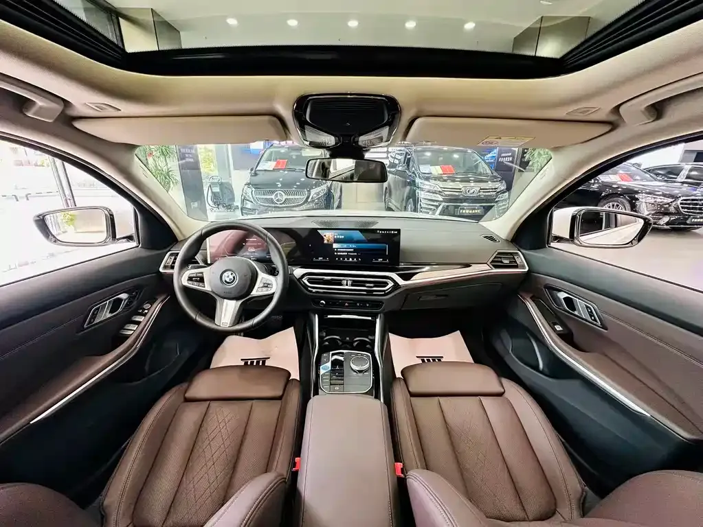 BMW i3 2024 из CN, фото 6
