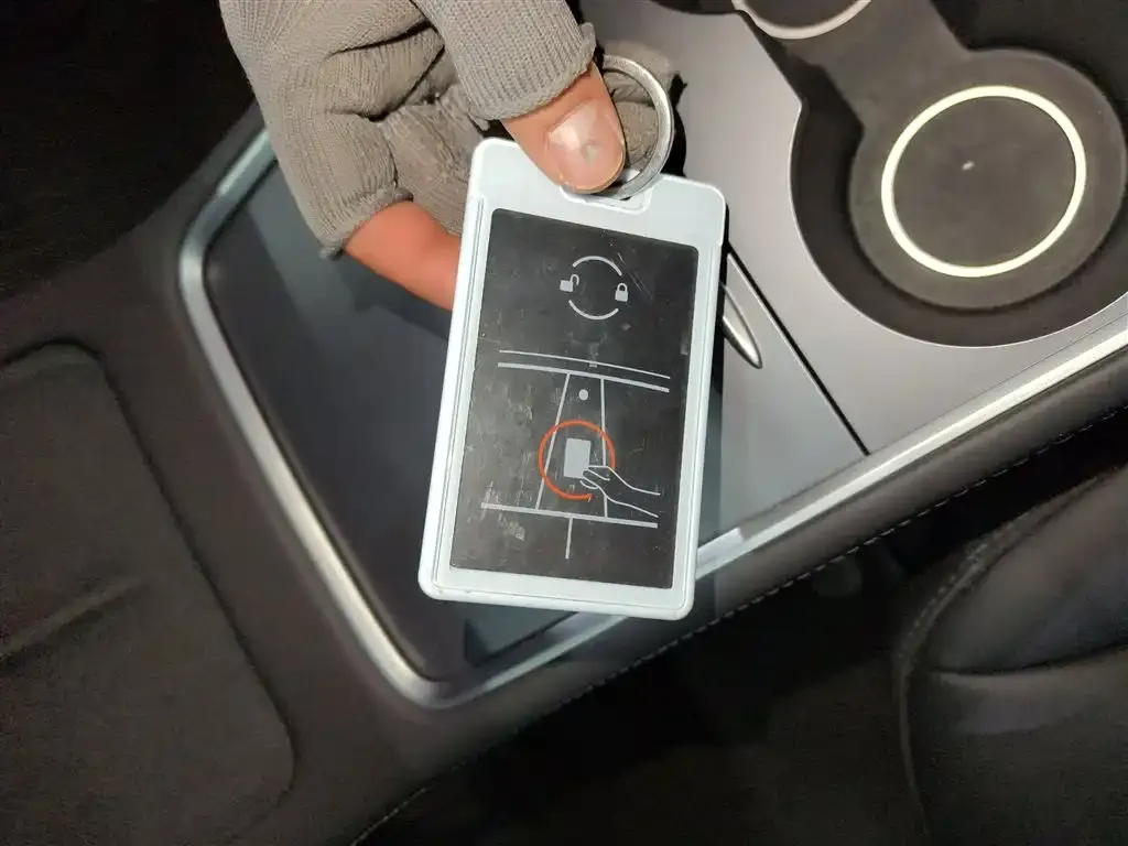 Tesla Model Y 2023 из CN, фото 8