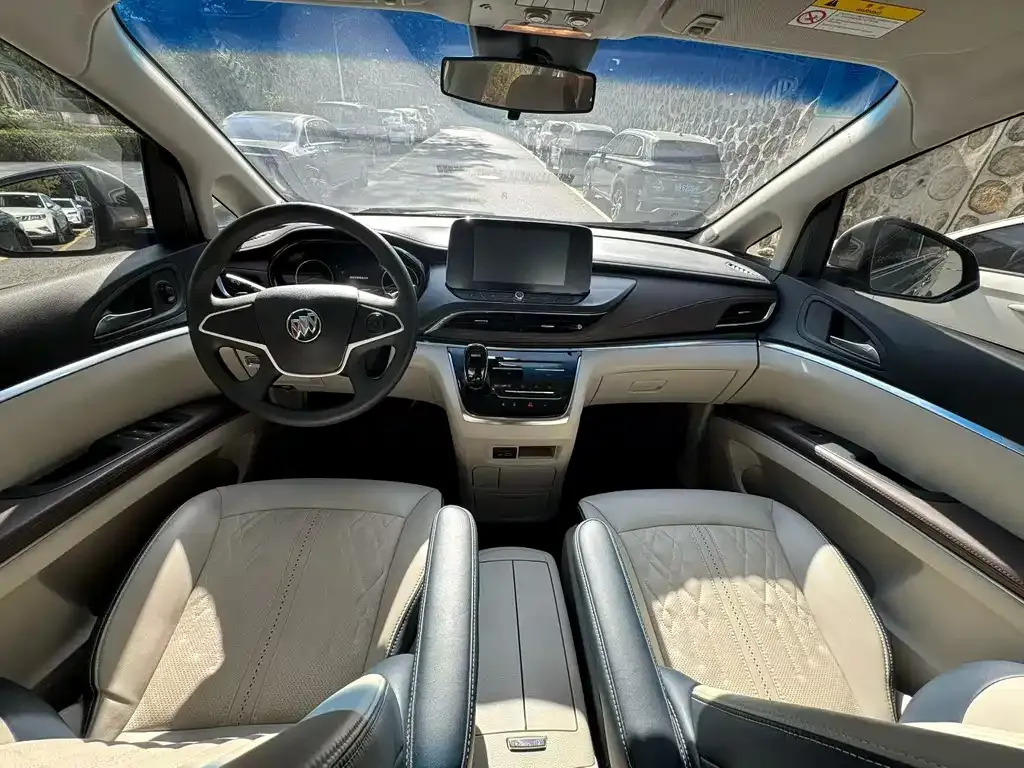 Buick GL8 2023 из CN, фото 6