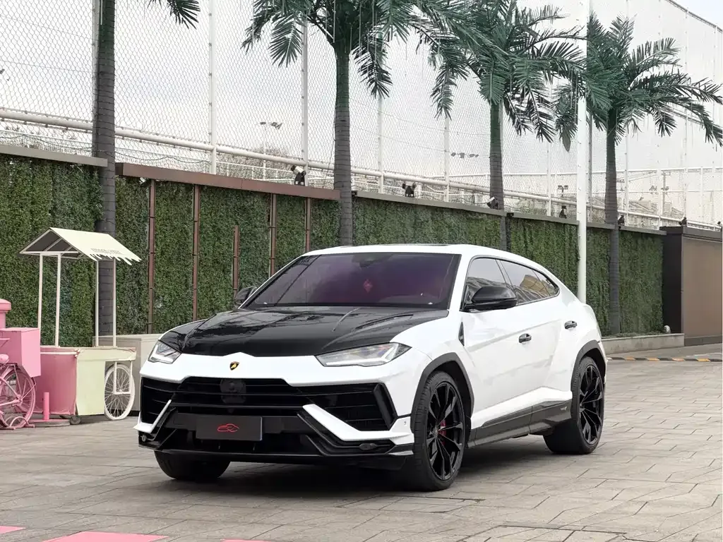 Lamborghini Urus 2023 из CN, фото 1