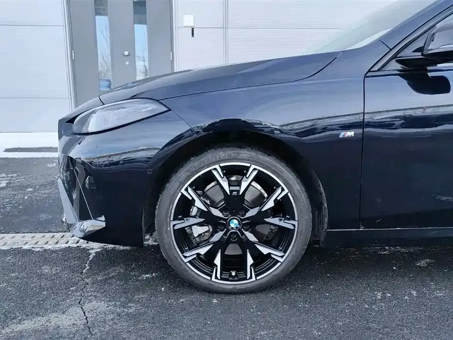 BMW 2 Series 2025 из CN, фото 4