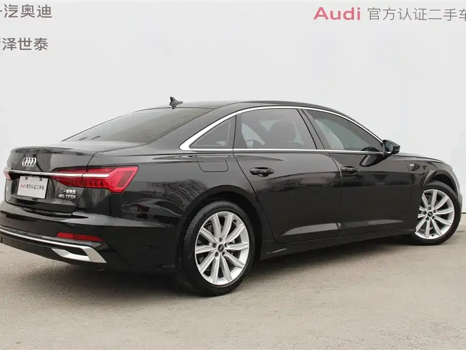 Audi A6L — фото 9