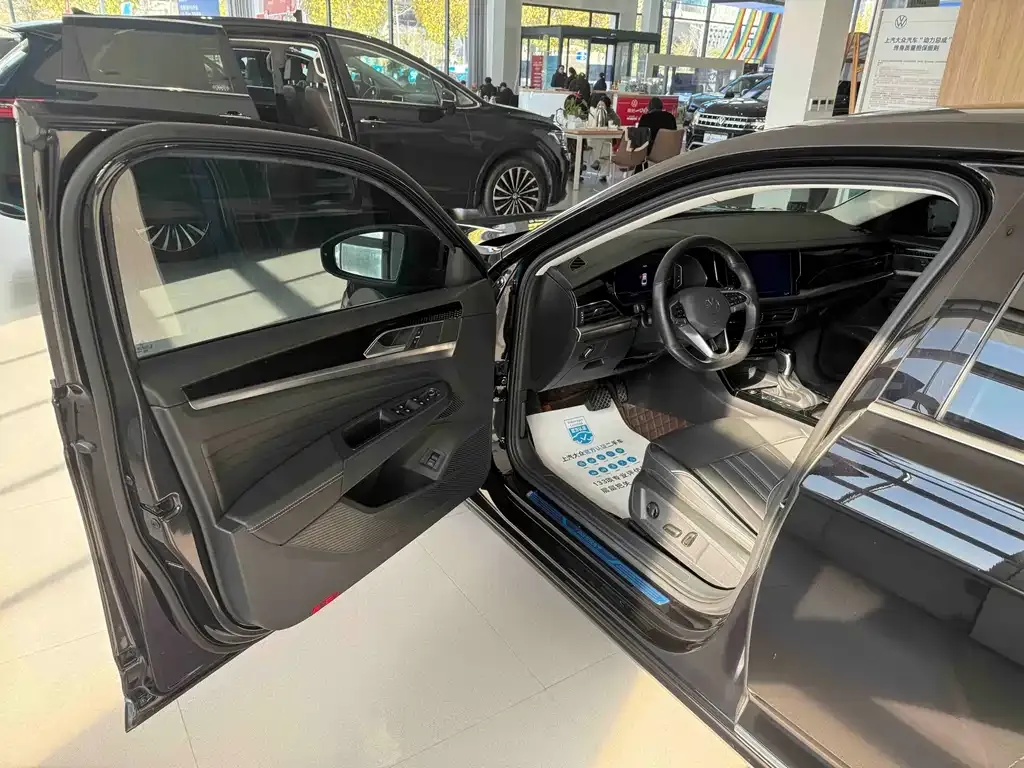 Volkswagen Passat 2022 из CN, фото 7