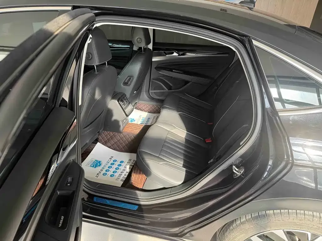 Volkswagen Passat 2022 из CN, фото 8