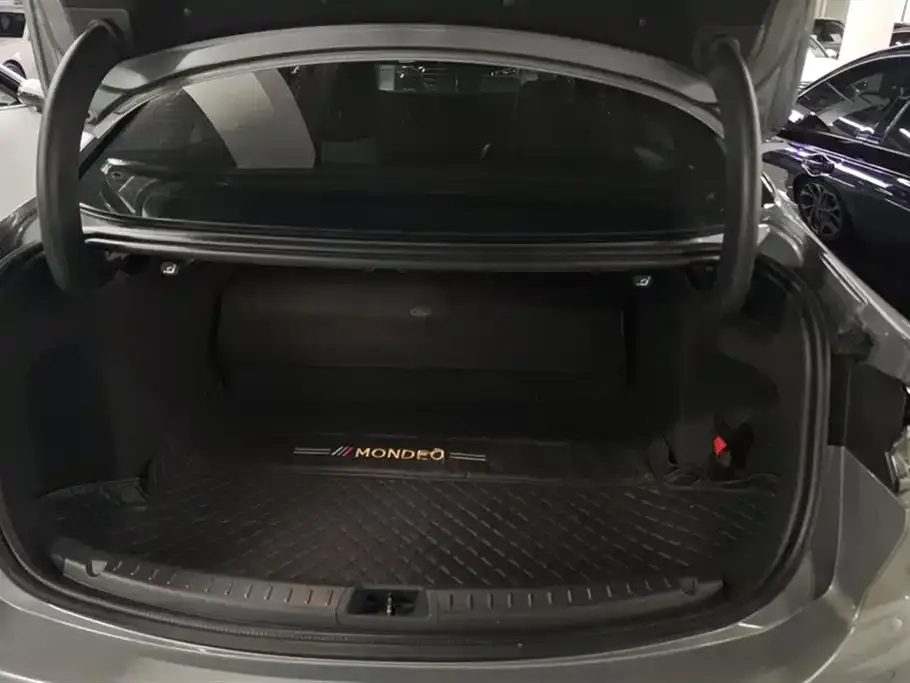 Ford Mondeo 2023 из CN, фото 4