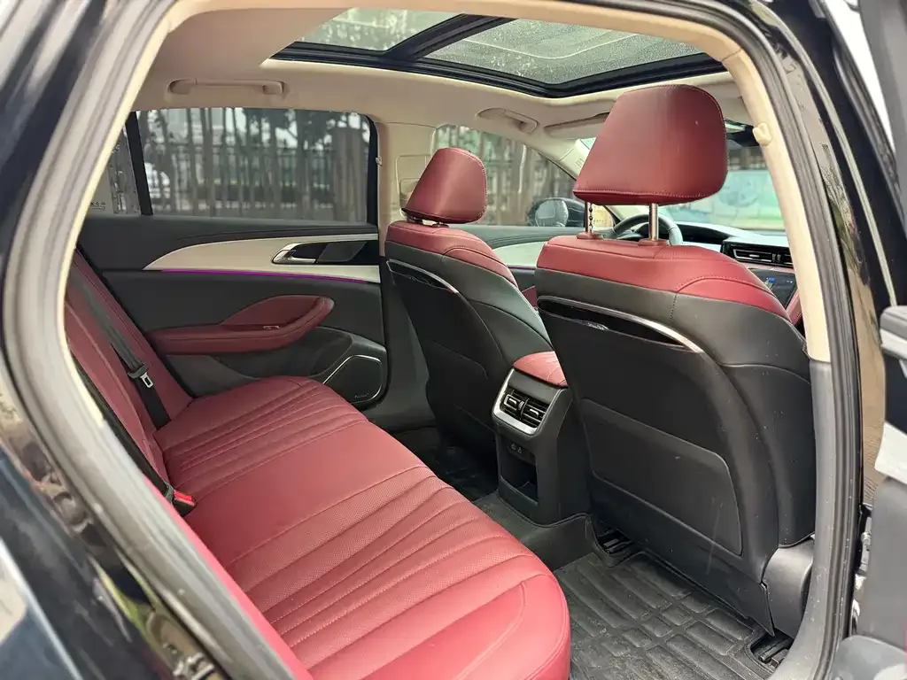 Hongqi H5 2025 из CN, фото 6